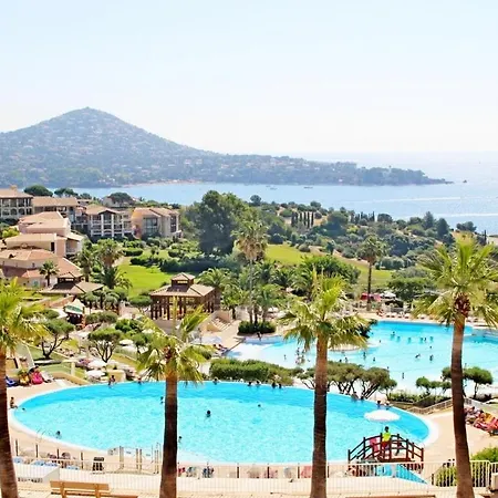 Cap Esterel C9 - Avec Terrasse Et Parking Privatif * Saint-Raphaël