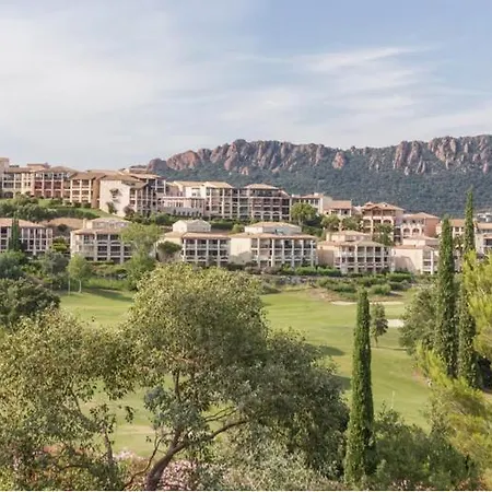 Cap Esterel C9 - Avec Terrasse Et Parking Privatif Appartement *