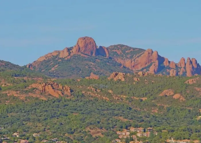Cap Esterel C9 - Avec Terrasse Et Parking Privatif